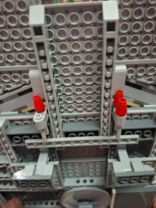 Lego Halcón Milenario