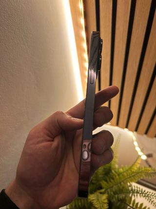 iPhone 14 Pro Max Morado