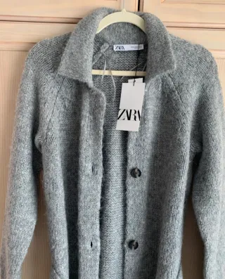 Chaqueta larga Zara gris nueva