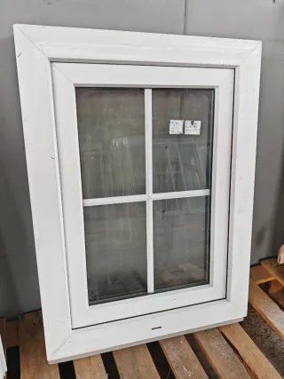 Ventana de baño PVC