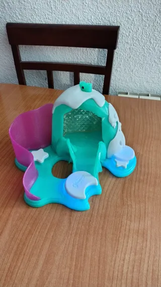 Casa de ponis con accesorios