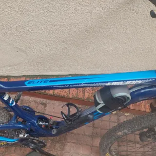 Bicicleta Montaña GT Helion Elite Azul