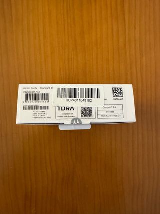 Motorola Moto G35 5G y auriculares Moto Buds