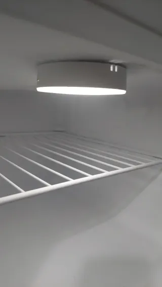 Nevera LED silenciosa