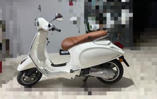 Vespa Primavera 50 2T Blanca
