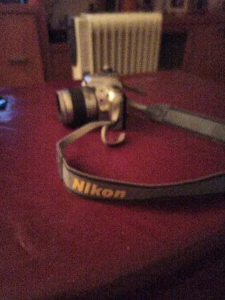 Cámara Nikon F55 Plata