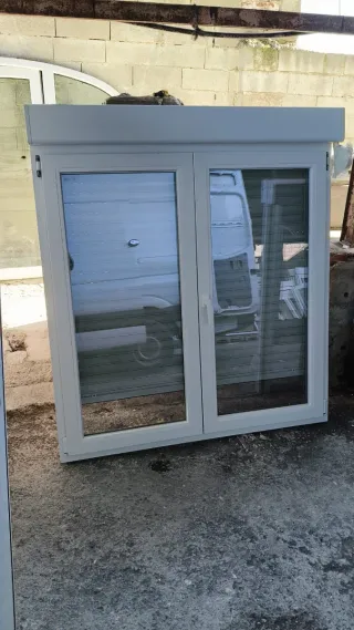 Ventana PVC REHAU oscilobatiente