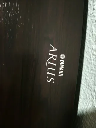 Piano Yamaha Arius YDP 141