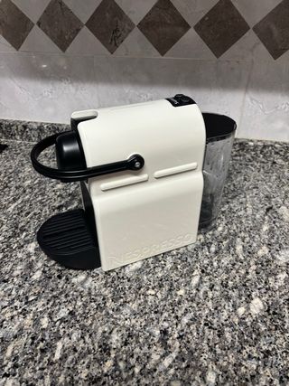 Cafetera Nespresso Krups Inissia Blanca