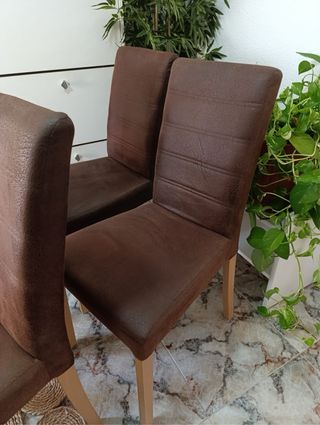 Juego de 4 sillas de comedor marrones