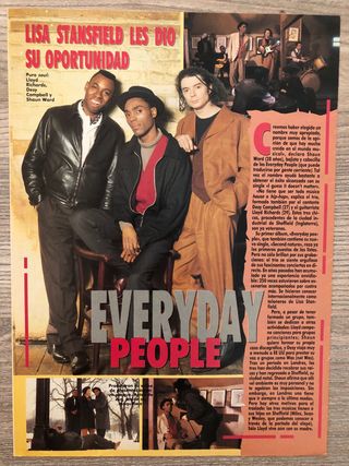 Lote de 22 artículos de cine y música