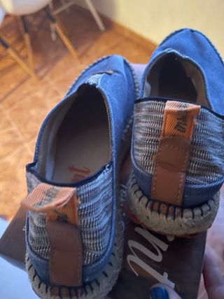 Alpargatas azules talla 39