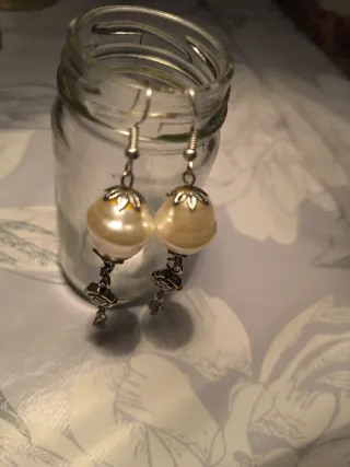 Pendientes Perlas y plateado,singulares y únicos.