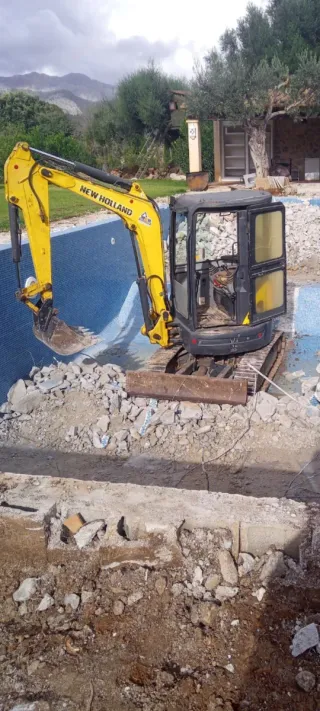 Mini excavadora New Holland Kobelco