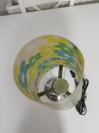 Lámpara de mesa floral vintage