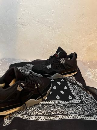 Zapatillas Jordan Negras y Plateadas