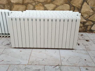 Radiadores blancos de aluminio