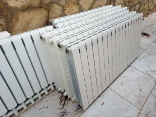 Radiadores blancos de aluminio
