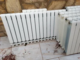 Radiadores blancos de aluminio