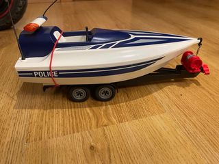 Lancha Policía Playmobil con remolque