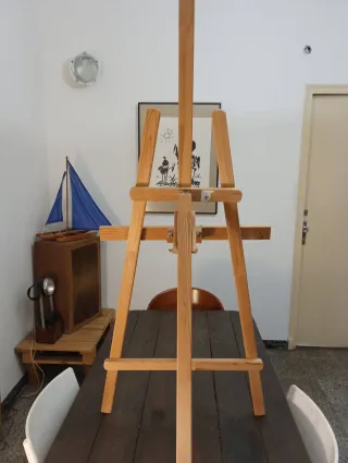Caballete de pintura de madera regulable