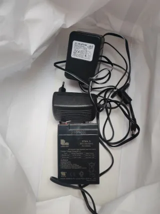 Lotto cavi elettrici e batteria non funzionanti