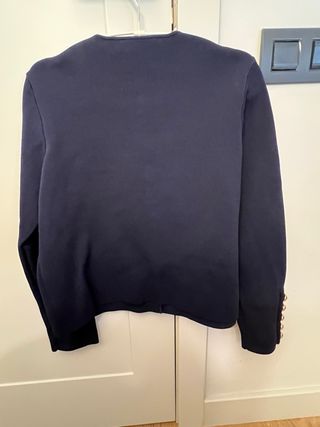 Rebeca Zara azul botones dorados