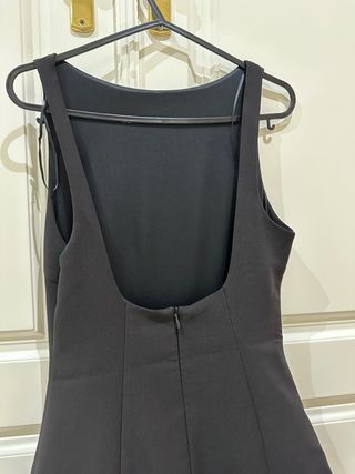 Vestido fiesta Zara negro volantes