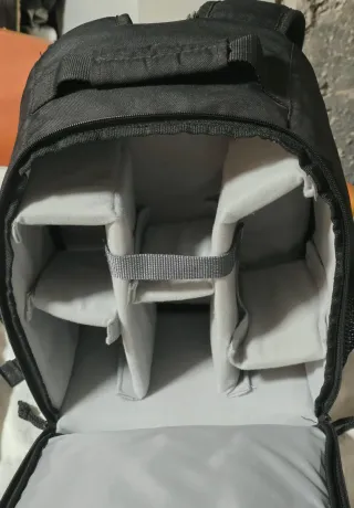 Mochila Nikonistas.com Negra y Amarilla