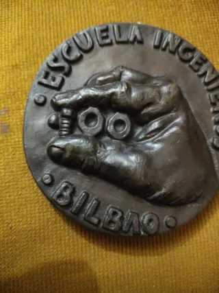 Medalla Escuela Ingenieros Bilbao Antigua