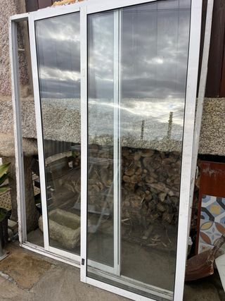 Ventana balconera corredera