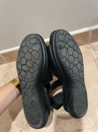 Sandalias negras Camper