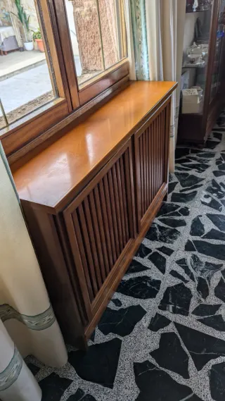 Conjunro de 2 muebles cubre radiador de madera