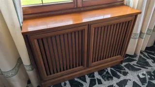 Conjunro de 2 muebles cubre radiador de madera