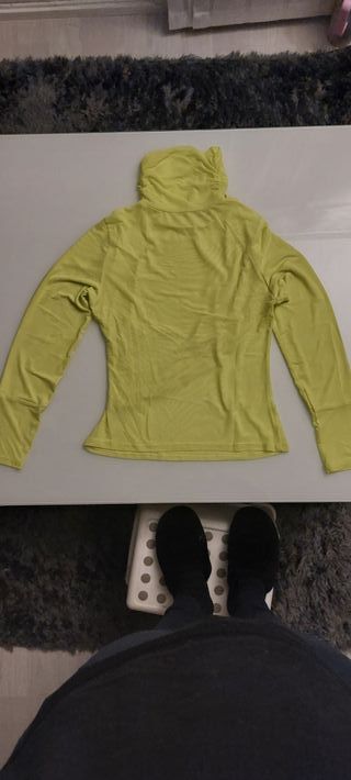 Top manga larga tejido transparente amarillo