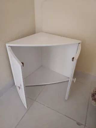 Mueble de esquina blanco