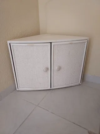 Mueble de esquina blanco