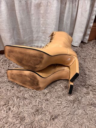 Botín  Zara Beige con Cordones Talla 40