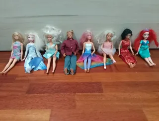 Lote de 8 muñecas de juguete