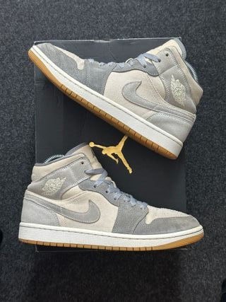 Nike Jordan 1 Mid SE 40.5 Grigio