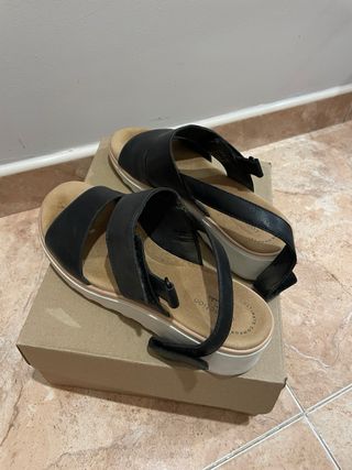 Sandalias Clarks Negras