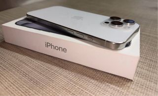 iPhone 16 Pro Max 256GB Titanio Blanco.