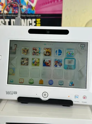 Wii U + 128gb usb