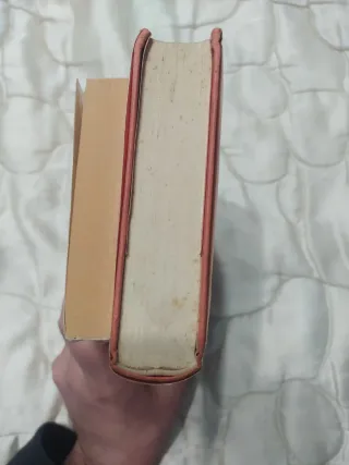 2 libros de Fernando Sánchez Dragó