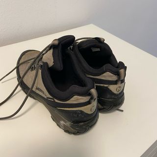 Botes de muntanya marcaMerrell Talla 37 Beige/Gris