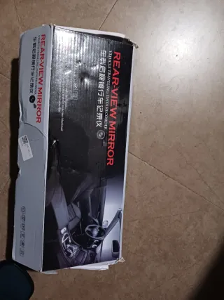 Espejo retrovisor con grabadora de datos