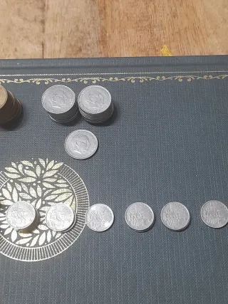 Collezione di monete antiche di Pesetas spagnole