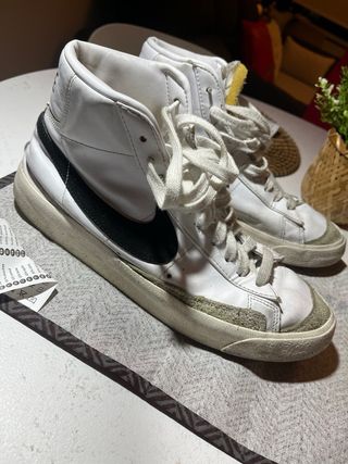 Nike blazer mid 77