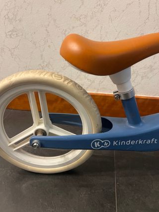 Bici de equilibrio Kinderkraft azul