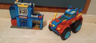 Superzings Camión y Comisaría